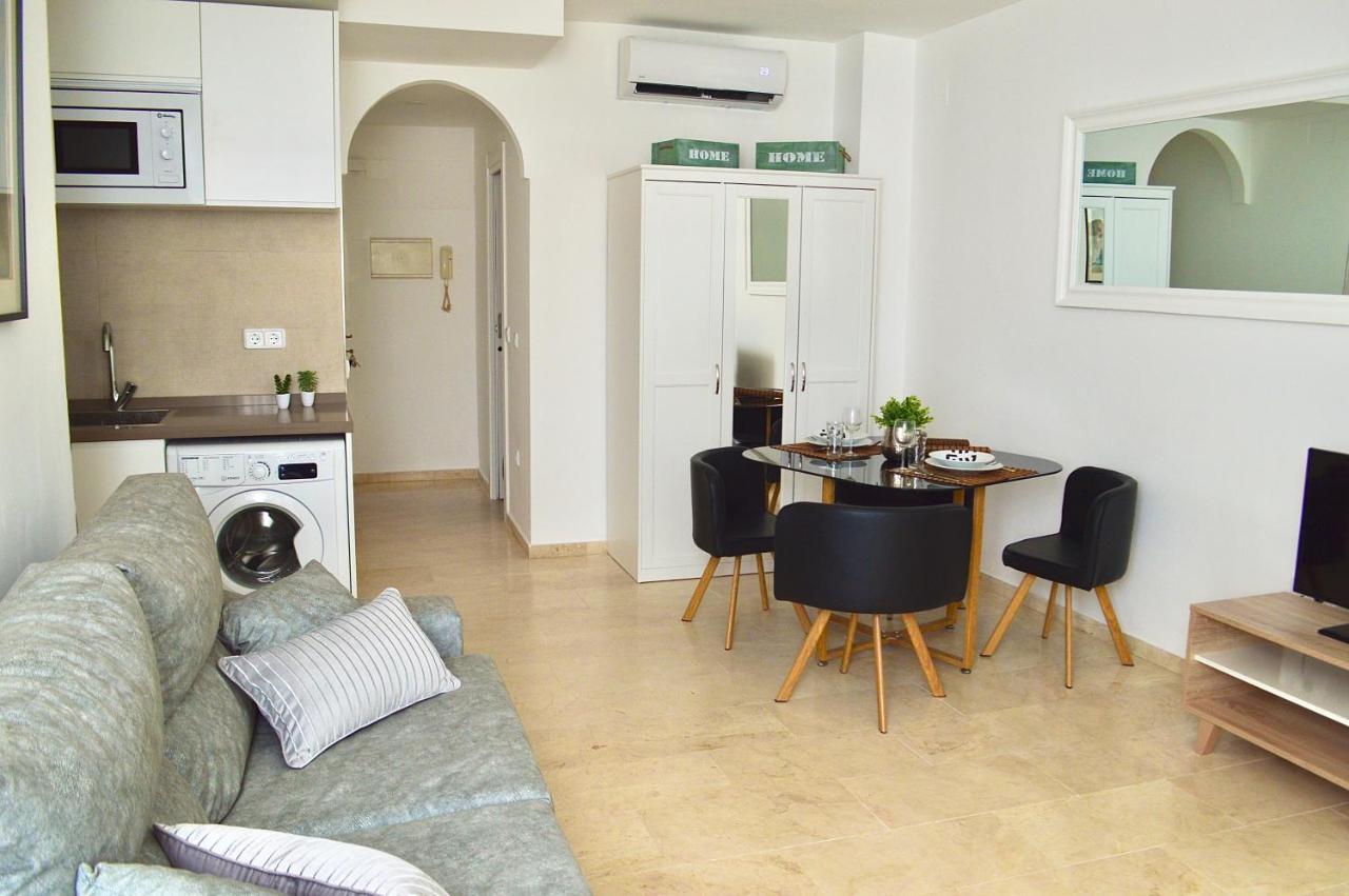 Apartamento Adriana. Centrico, A 50M De La Playa. Fuengirola Luaran gambar